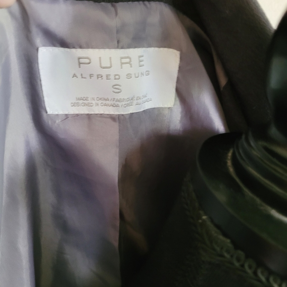 Grey Blazer - Picture 2 of 2